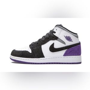 Air Jordan 1 Mid SE 'Varsity Purple